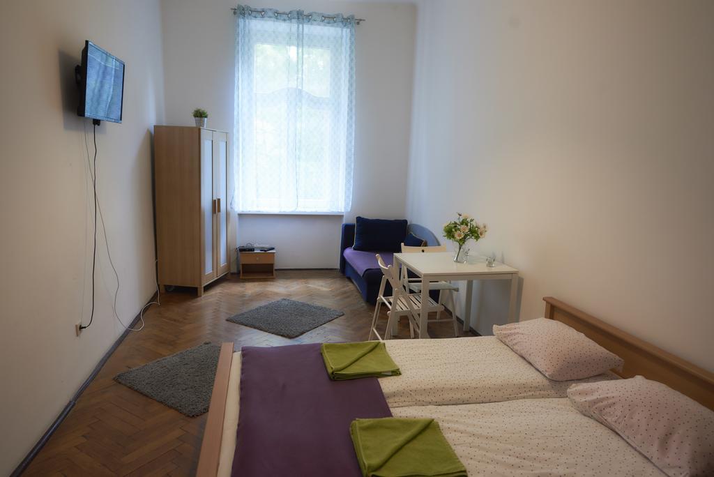 Hostel Al Fresco Krasków Eksteriør bilde