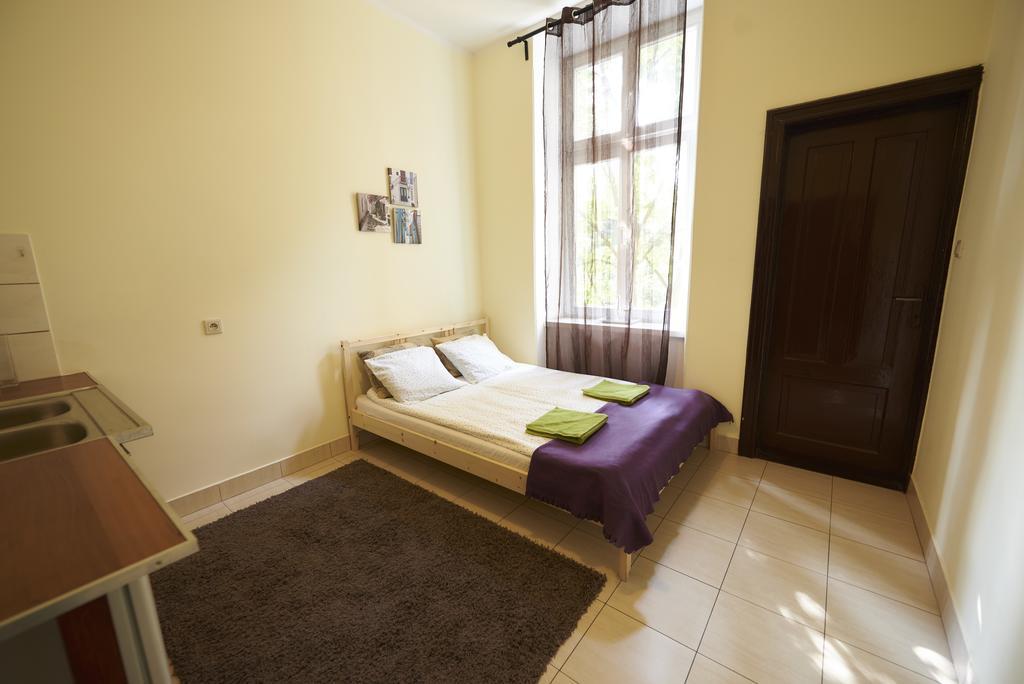Hostel Al Fresco Krasków Eksteriør bilde