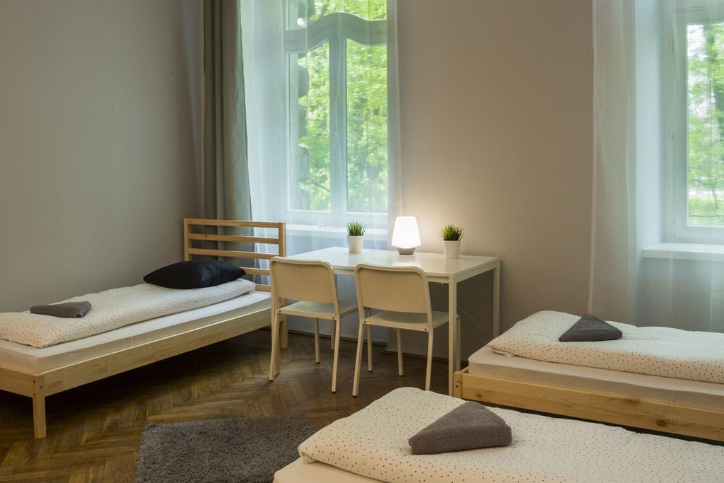 Hostel Al Fresco Krasków Eksteriør bilde