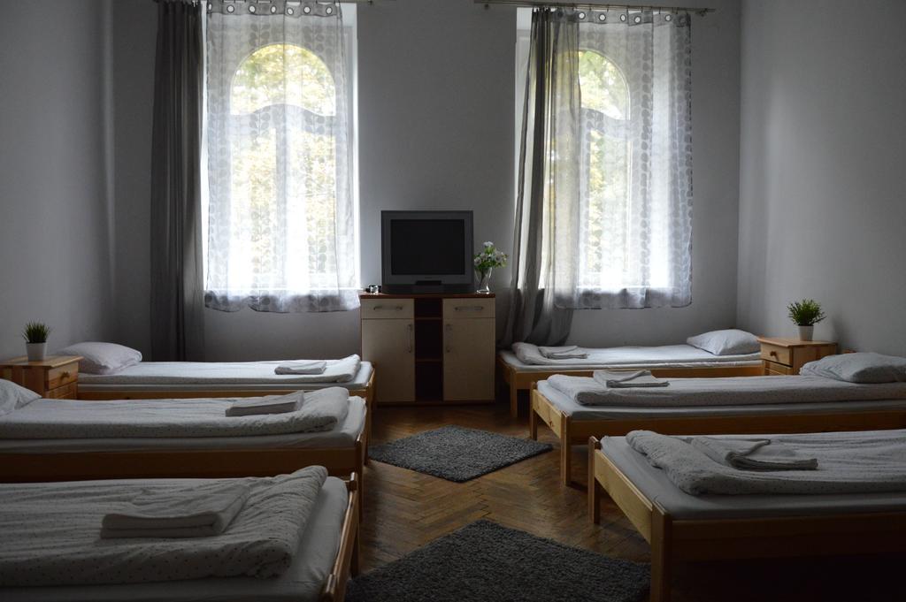 Hostel Al Fresco Krasków Eksteriør bilde