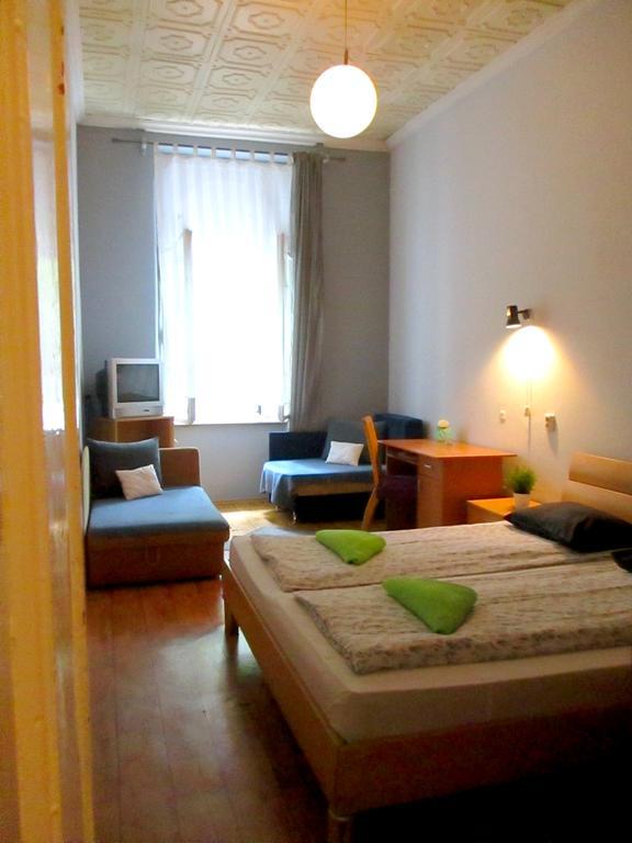 Hostel Al Fresco Krasków Eksteriør bilde