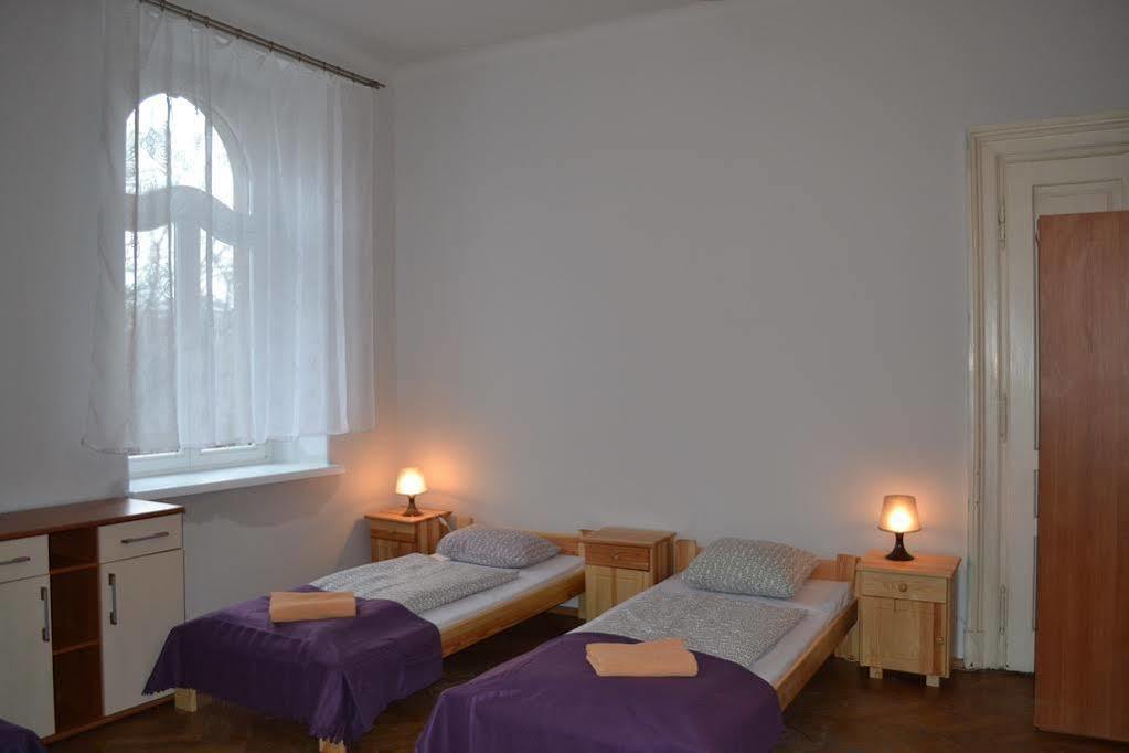 Hostel Al Fresco Krasków Eksteriør bilde