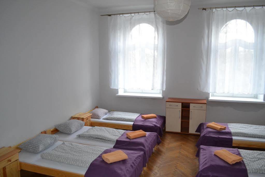 Hostel Al Fresco Krasków Eksteriør bilde